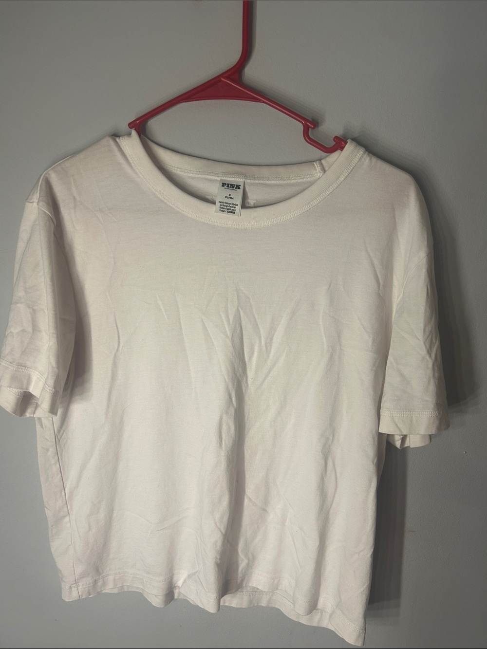 PINK VICTORIA SECRET WHITE T-SHIRT